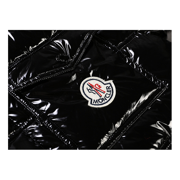 Moncler Contrast-Trim Glossy Hooded Puffer Jacket